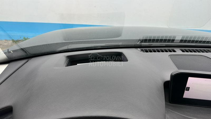 Mazda 3 2.0 SKYACTIV LUXURY