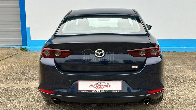 Mazda 3 2.0 SKYACTIV LUXURY