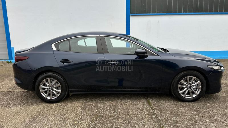 Mazda 3 2.0 SKYACTIV LUXURY