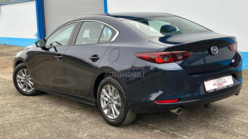 Mazda 3 2.0 SKYACTIV LUXURY