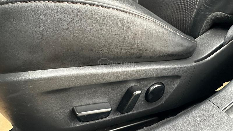 Mazda 3 2.0 SKYACTIV LUXURY