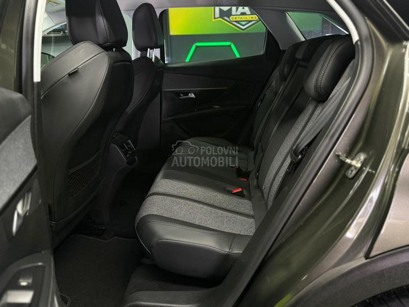 Peugeot 3008 1.5hdi/ALLURE/N0V