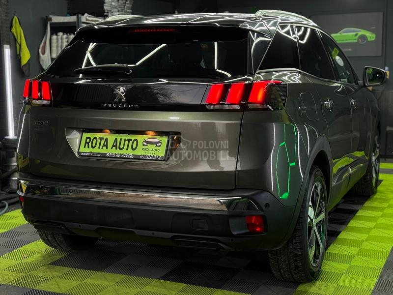 Peugeot 3008 1.5hdi/ALLURE/N0V