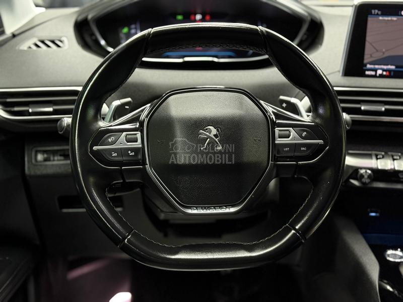 Peugeot 3008 1.5hdi/ALLURE/N0V
