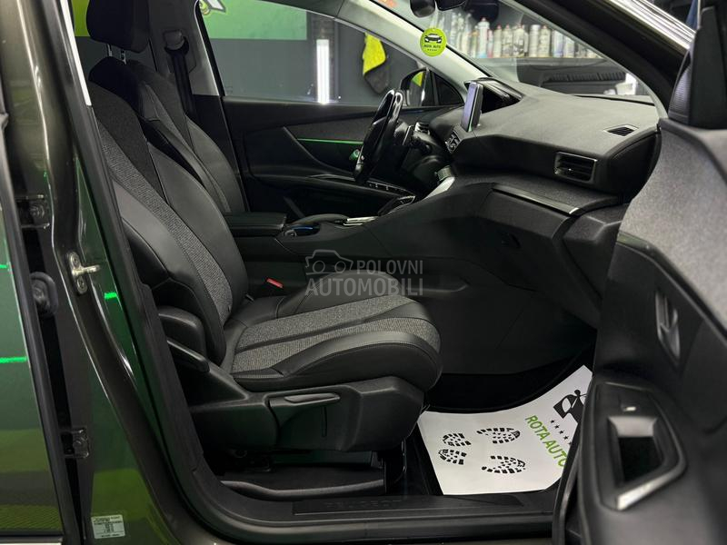 Peugeot 3008 1.5hdi/ALLURE/N0V