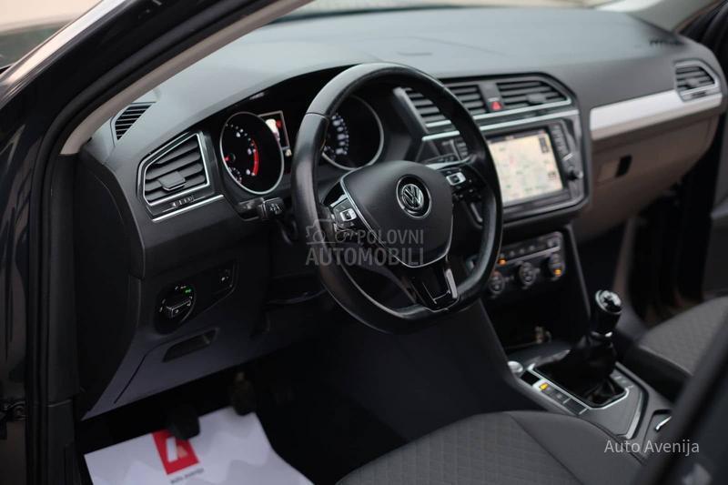 Volkswagen Tiguan 1.6TDi SPORT STYLE
