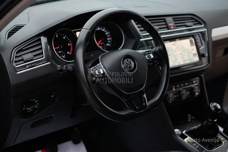 Volkswagen Tiguan 1.6TDi SPORT STYLE