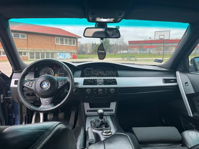 BMW 520 