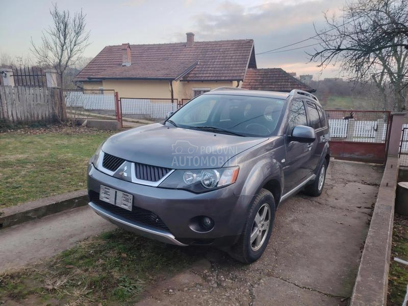 Mitsubishi Outlander 