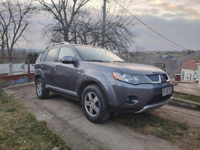 Mitsubishi Outlander 