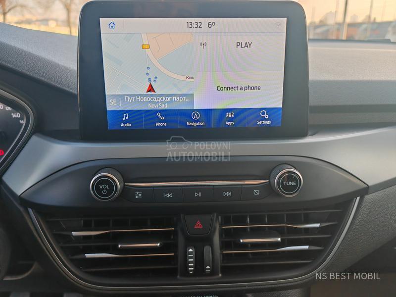 Ford Focus 1.5TDCi LED/NAV/PDC