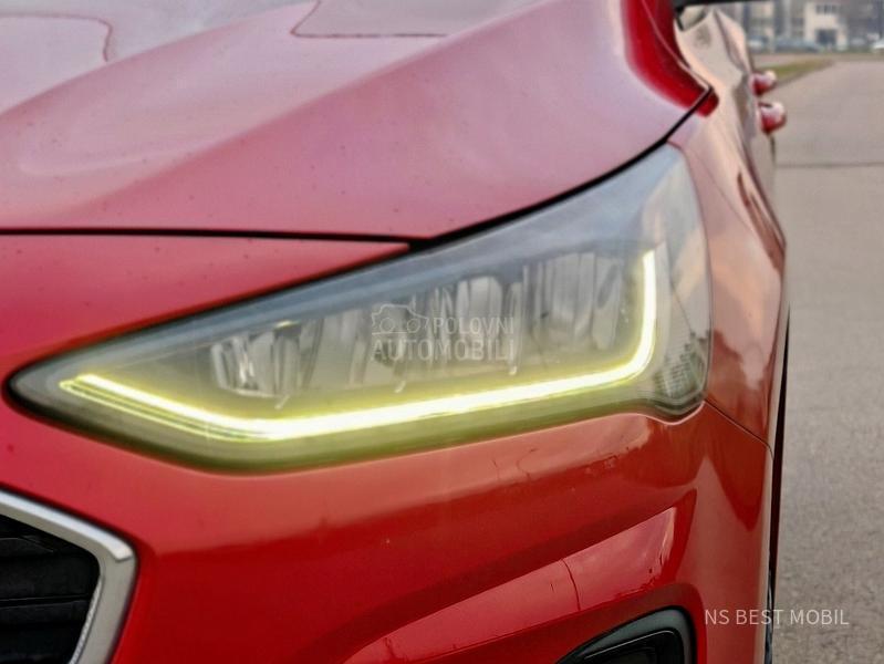 Ford Focus 1.5TDCi LED/NAV/PDC