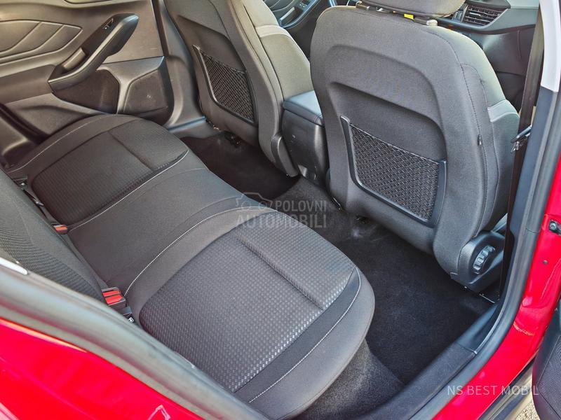 Ford Focus 1.5TDCi LED/NAV/PDC