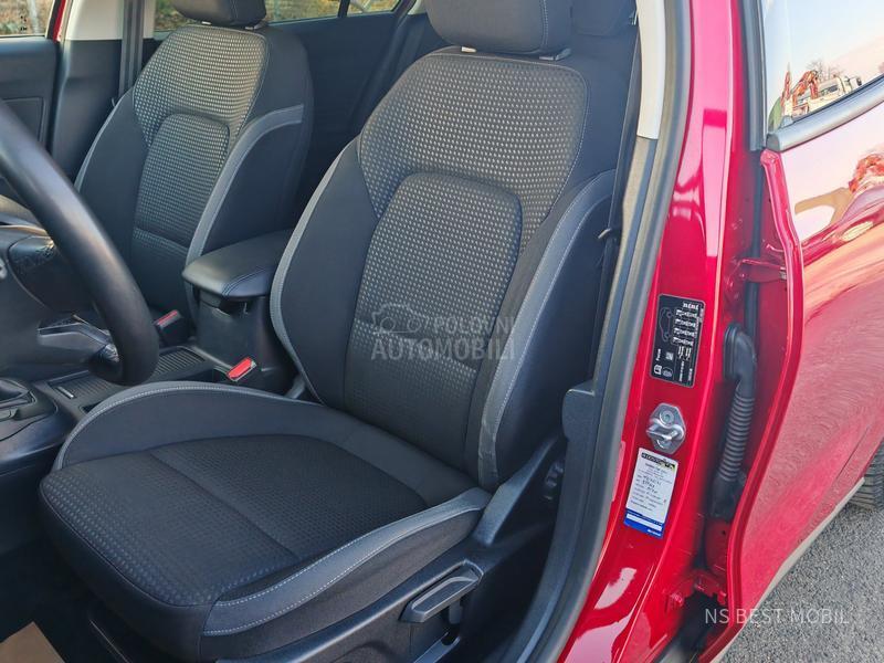 Ford Focus 1.5TDCi LED/NAV/PDC