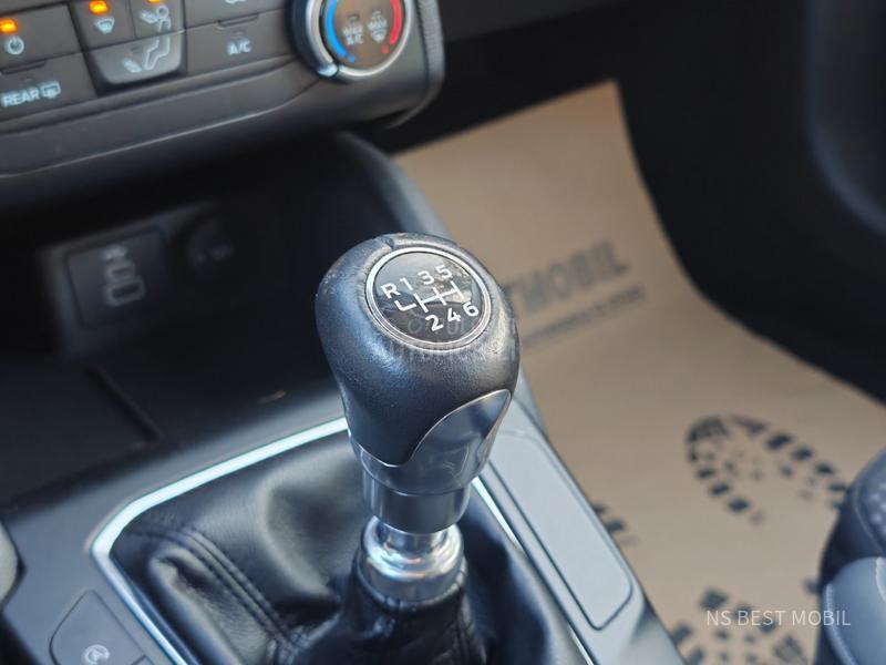 Ford Focus 1.5TDCi LED/NAV/PDC