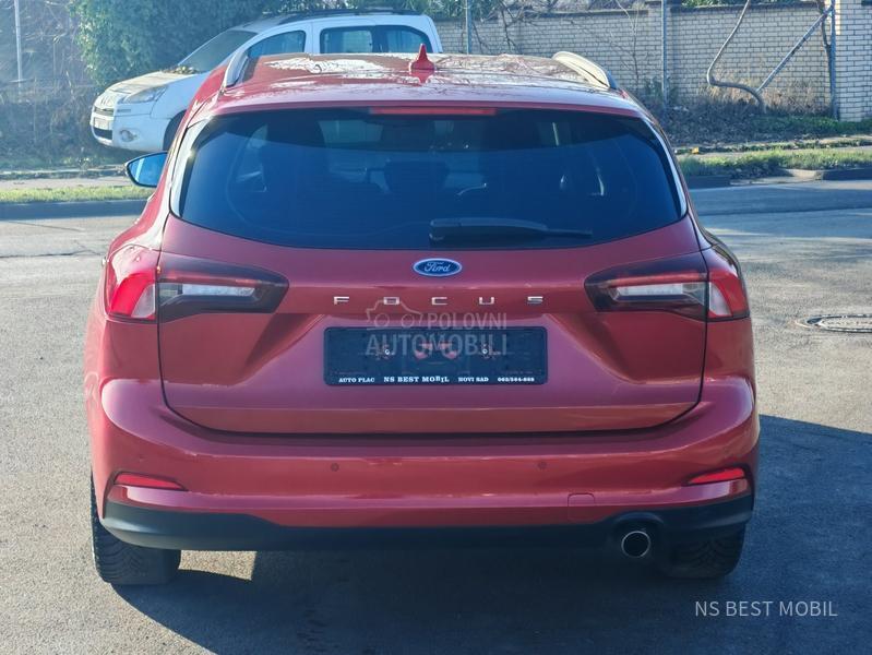Ford Focus 1.5TDCi LED/NAV/PDC