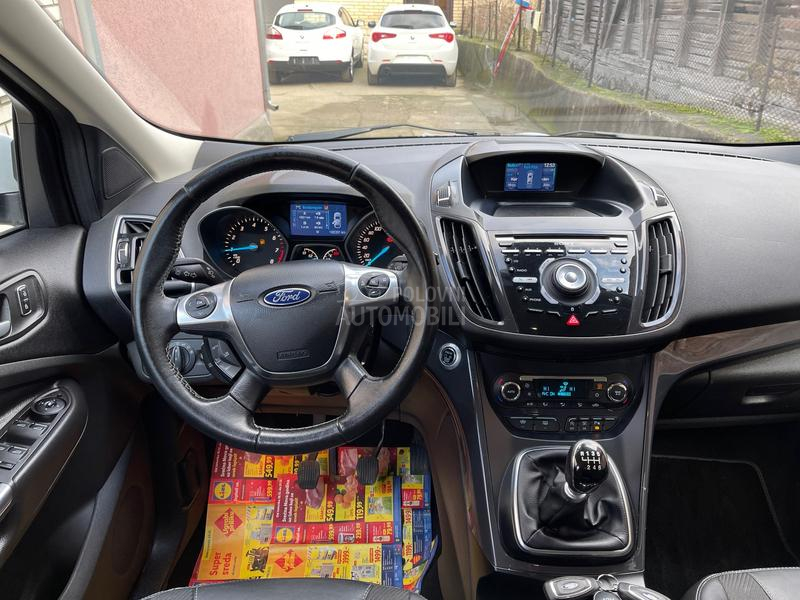 Ford Kuga 1.6 T0P / SWICA /