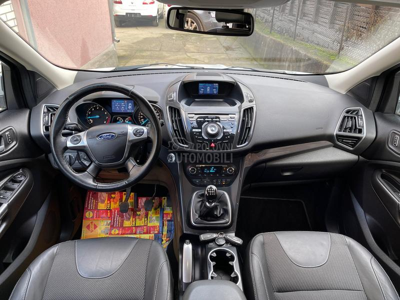 Ford Kuga 1.6 T0P / SWICA /