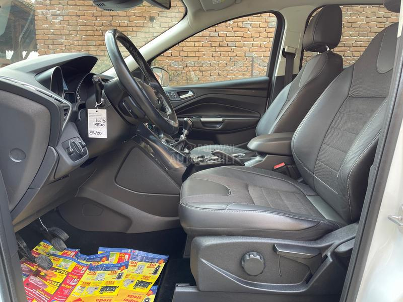 Ford Kuga 1.6 T0P / SWICA /