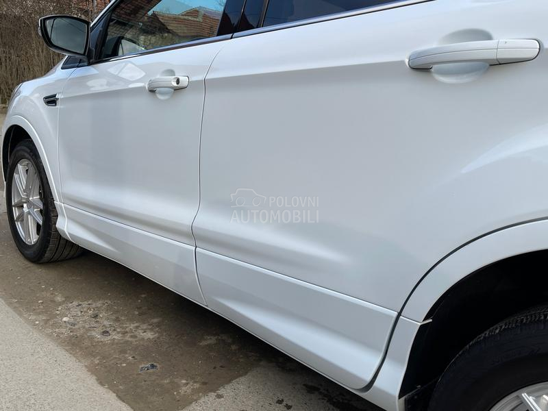 Ford Kuga 1.6 T0P / SWICA /