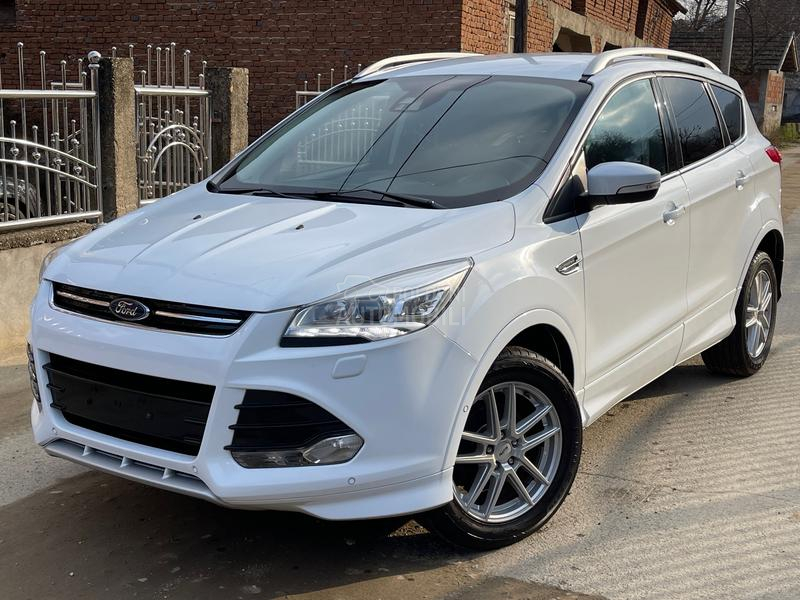 Ford Kuga 1.6 T0P / SWICA /