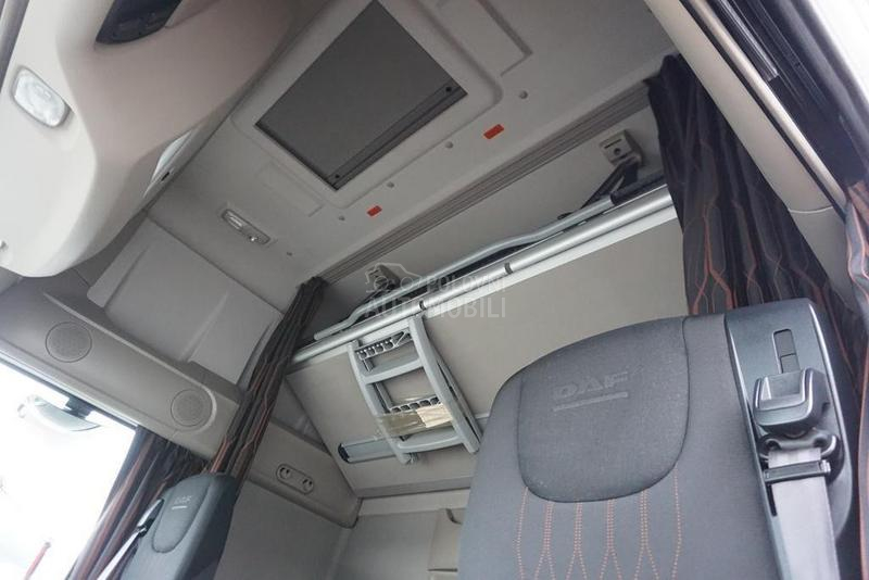 DAF 106 tegljač DOM1648