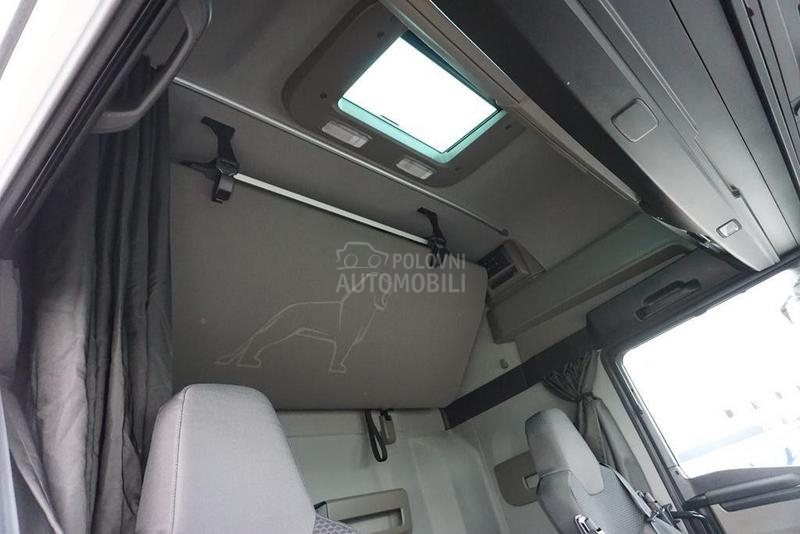 MAN TGX tegljač DOM1649