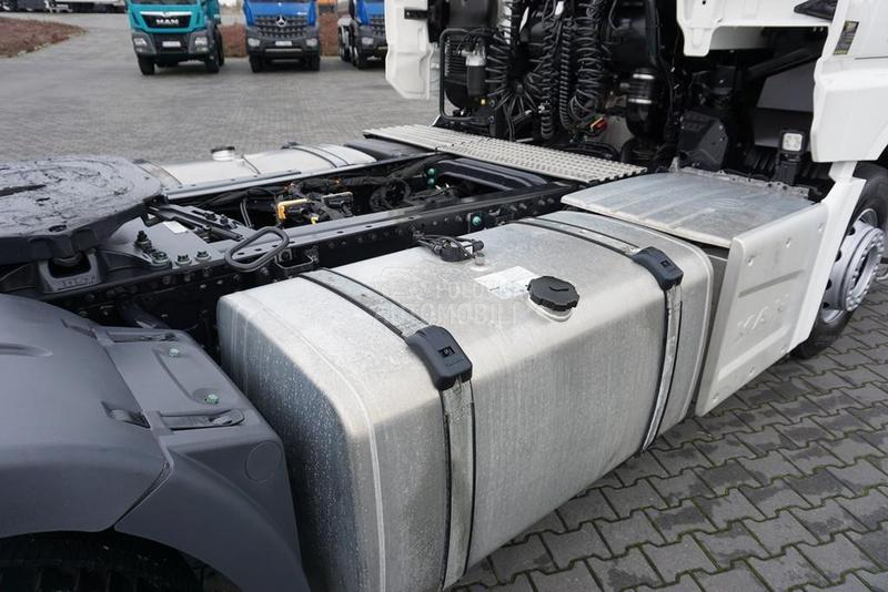 MAN TGX tegljač DOM1649