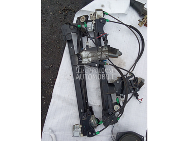 Podizaci  stakla u vratima za Land Rover Freelander za 2005. god.