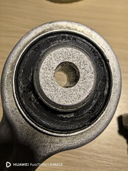 prednja desna gornja ramena