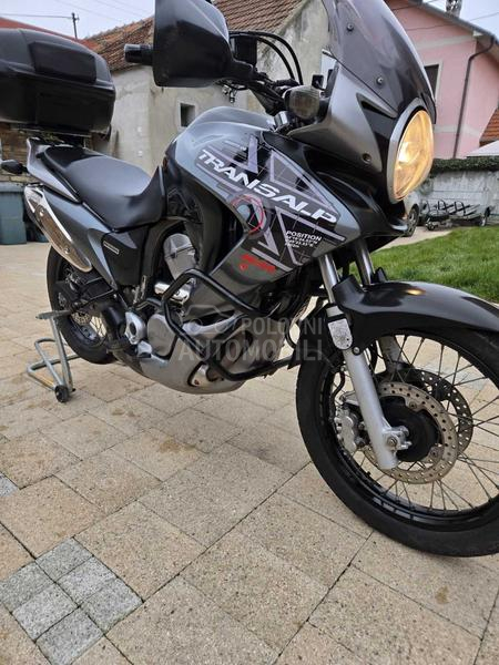 Honda Transalp 700