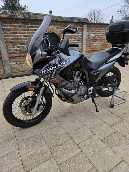 Honda Transalp 700