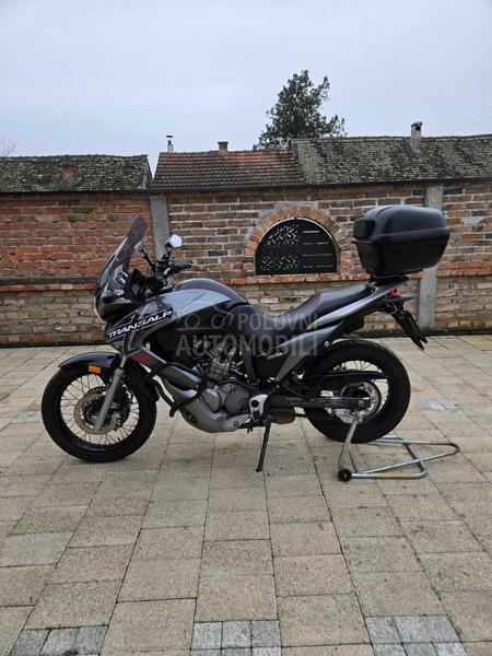 Honda Transalp 700