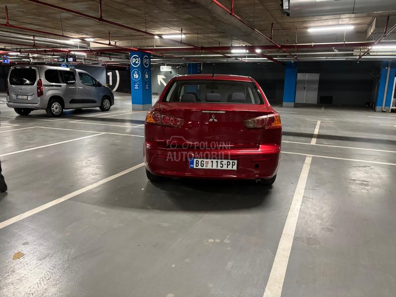Mitsubishi Lancer 