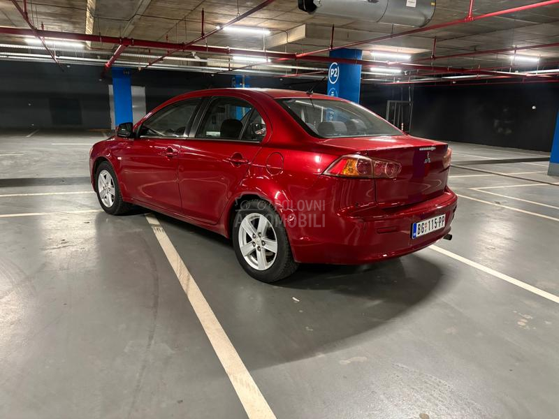 Mitsubishi Lancer 