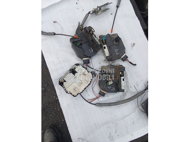 unutrasnje brave za Land Rover Freelander za 2005. god.