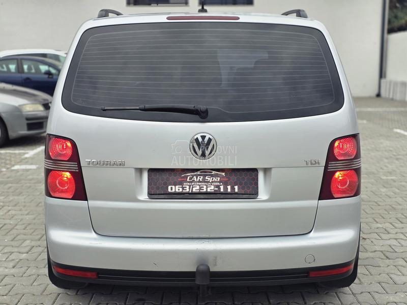 Volkswagen Touran 