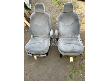 Prednja sedišta za Citroen C3 od 2002. do 2009. god.