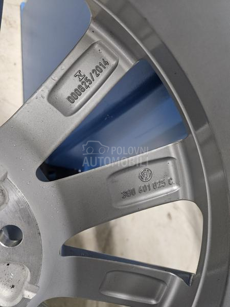 Continental 215/55 R17 Zimska