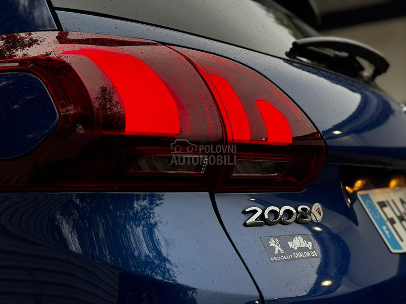 Peugeot 2008 A/T ALLURE NAVY