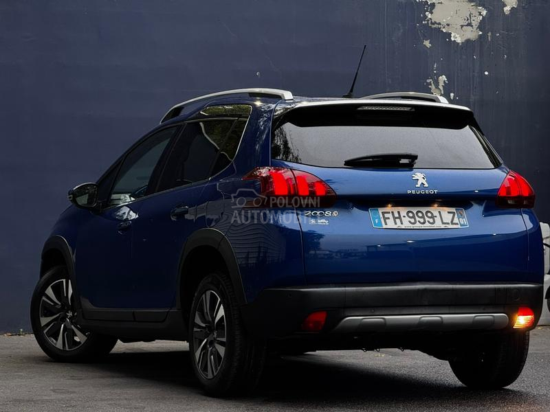 Peugeot 2008 A/T ALLURE NAVY