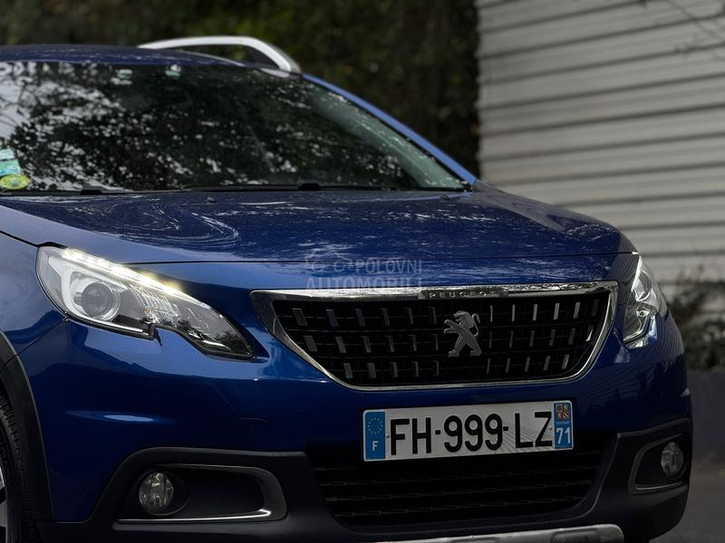 Peugeot 2008 A/T ALLURE NAVY