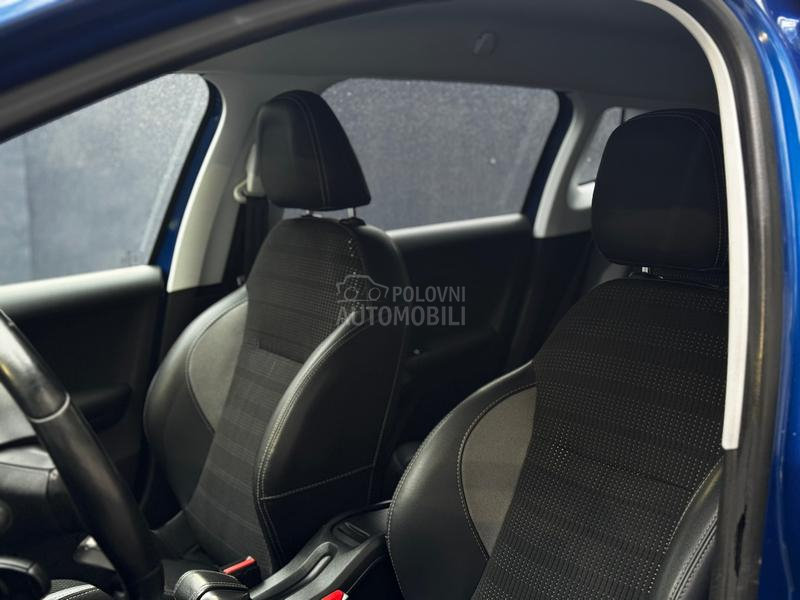 Peugeot 2008 A/T ALLURE NAVY