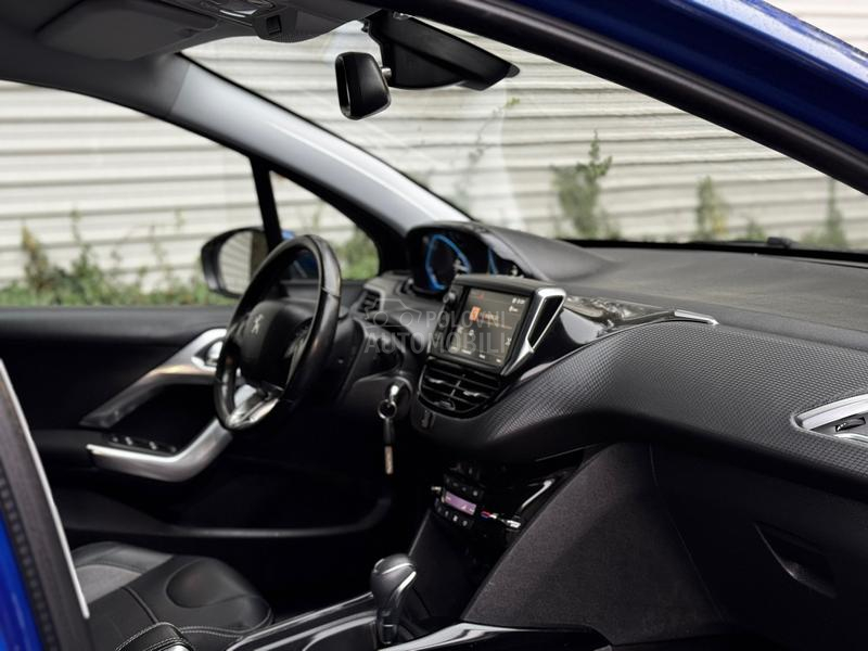 Peugeot 2008 A/T ALLURE NAVY