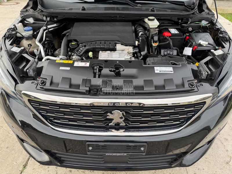 Peugeot 308 1.2. P.A.N.O ALLURE