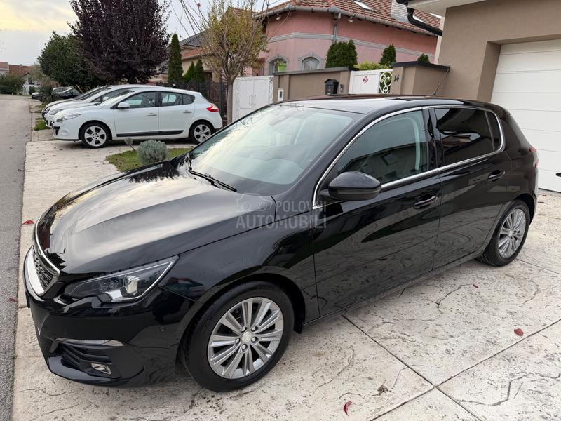 Peugeot 308 1.2. P.A.N.O ALLURE