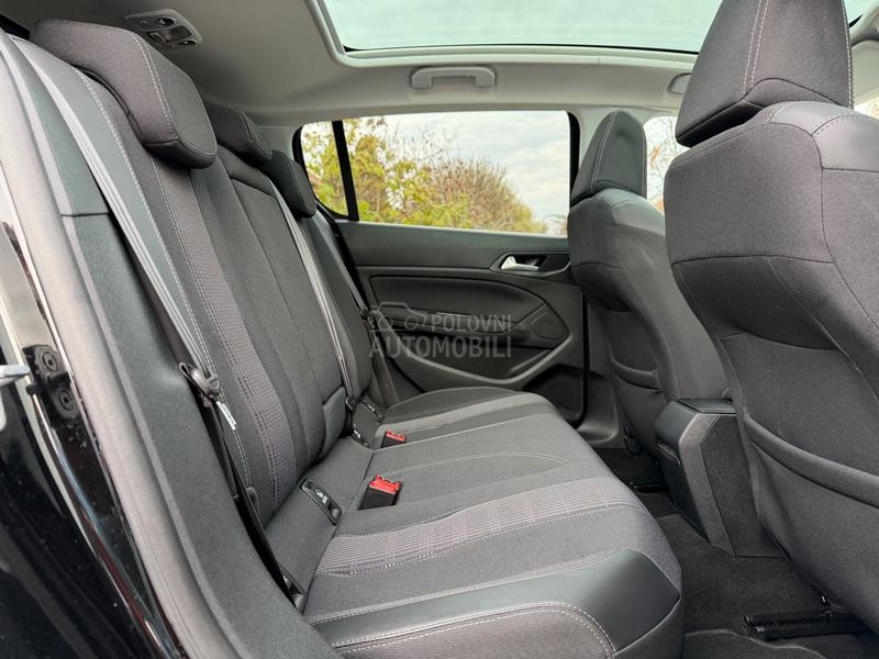 Peugeot 308 1.2. P.A.N.O ALLURE