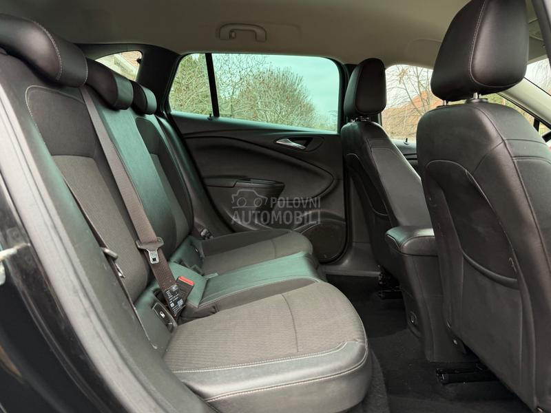 Opel Astra K 1.4 16v INNOVATION