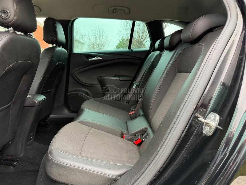 Opel Astra K 1.4 16v INNOVATION