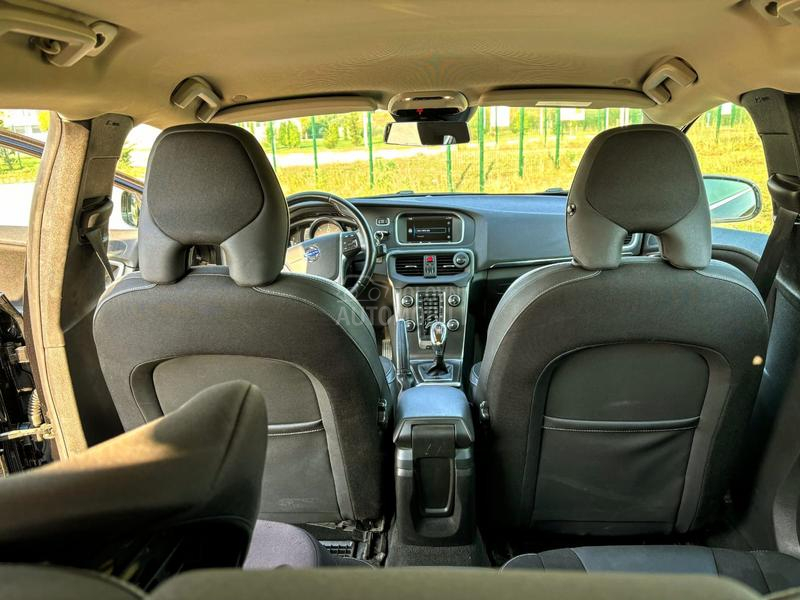 Volvo V40 D2 SUMMUM